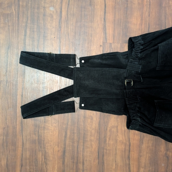 Express Compagnie Internationale Vtg 90s Black Suede Overall Shorts size L - Picture 12 of 16